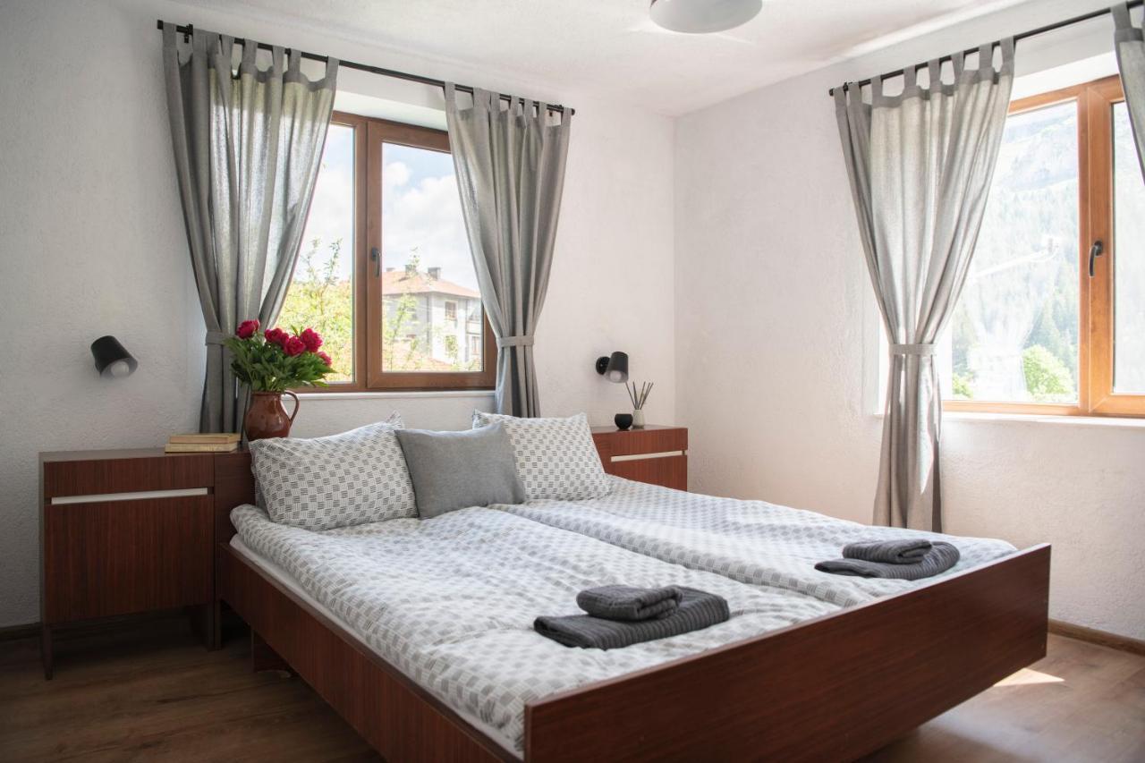 Villa Къща До Гората Триград Extérieur photo